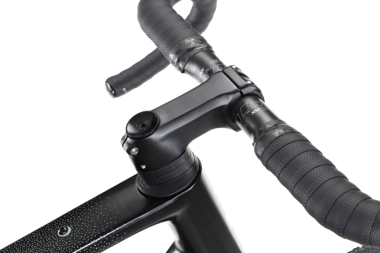 Haro Buzzard TS – a gravel racing bike with a carbon frame and SRAM Force