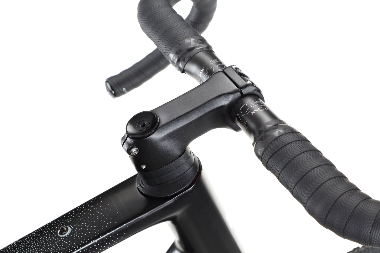 Haro Buzzard TS – a gravel racing bike with a carbon frame and SRAM Force