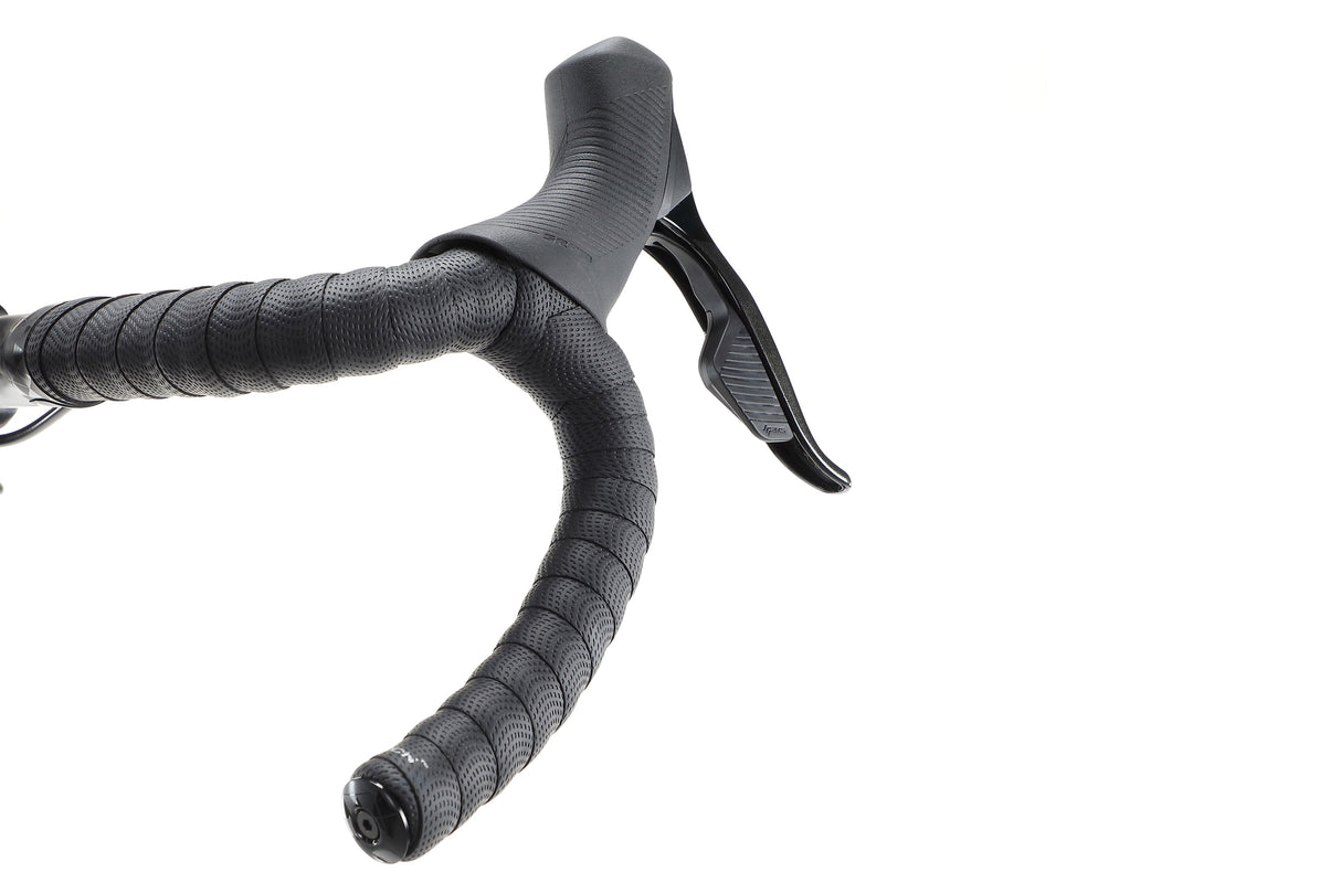 Haro Buzzard TS – a gravel racing bike with a carbon frame and SRAM Force