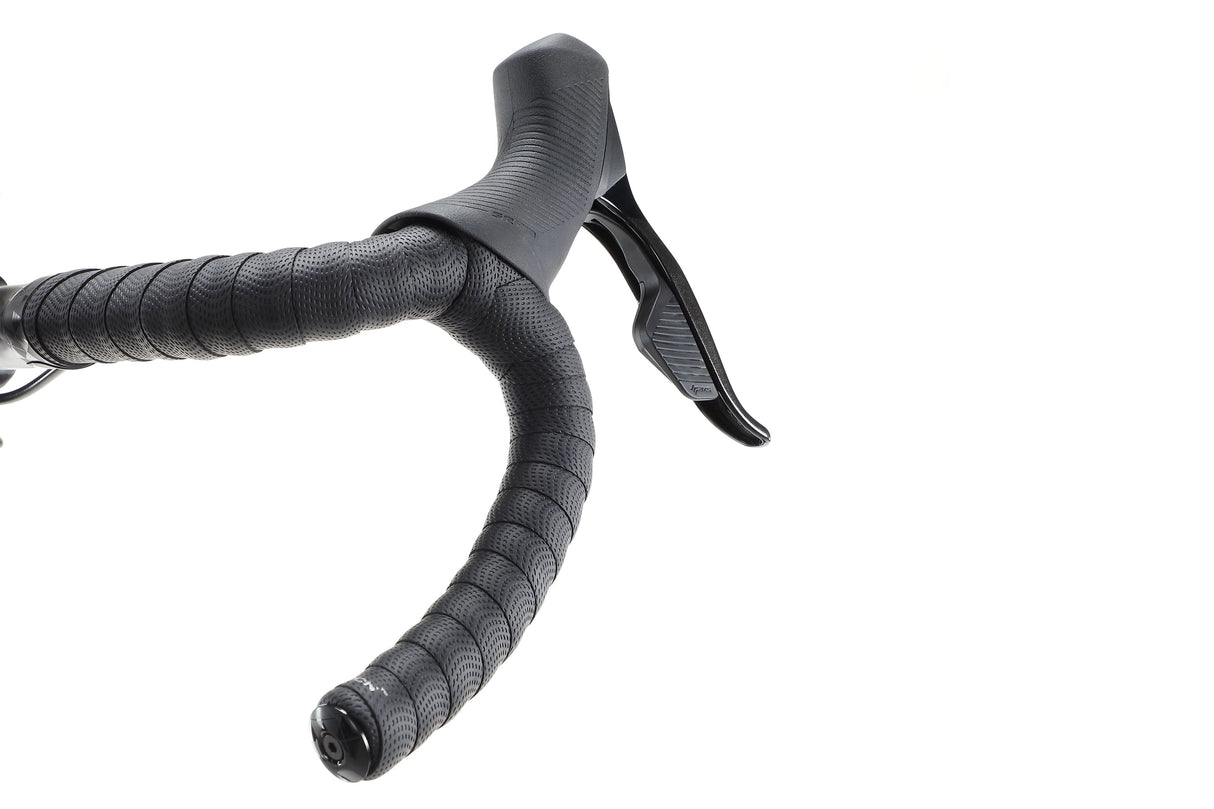 Haro Buzzard TS – a gravel racing bike with a carbon frame and SRAM Force