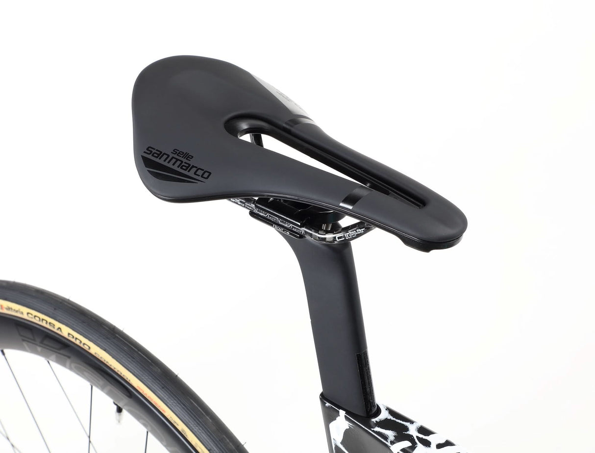 Rivette Carbon Top Shelf – Carbon Fiber Racing Machine | Ride Hub