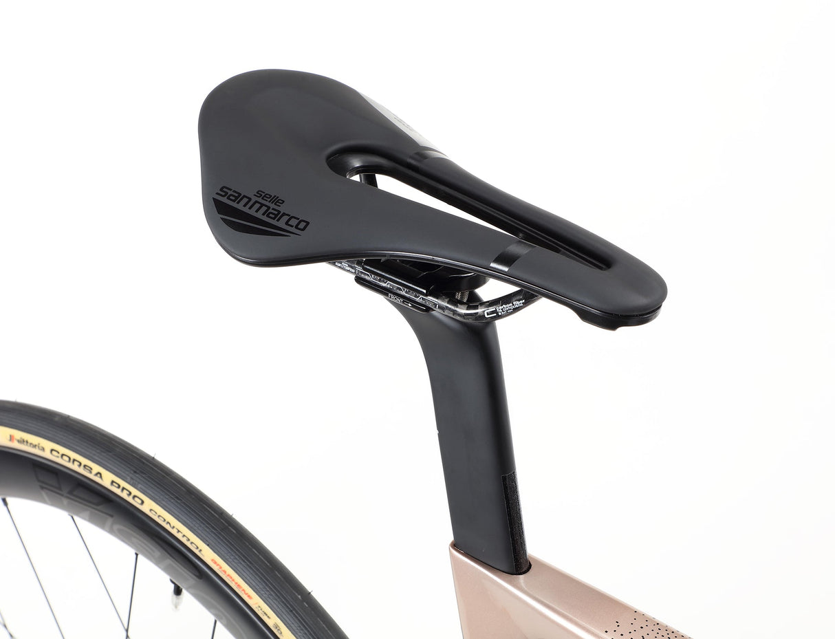 Rivette Carbon Top Shelf – Carbon Fiber Racing Machine | Ride Hub