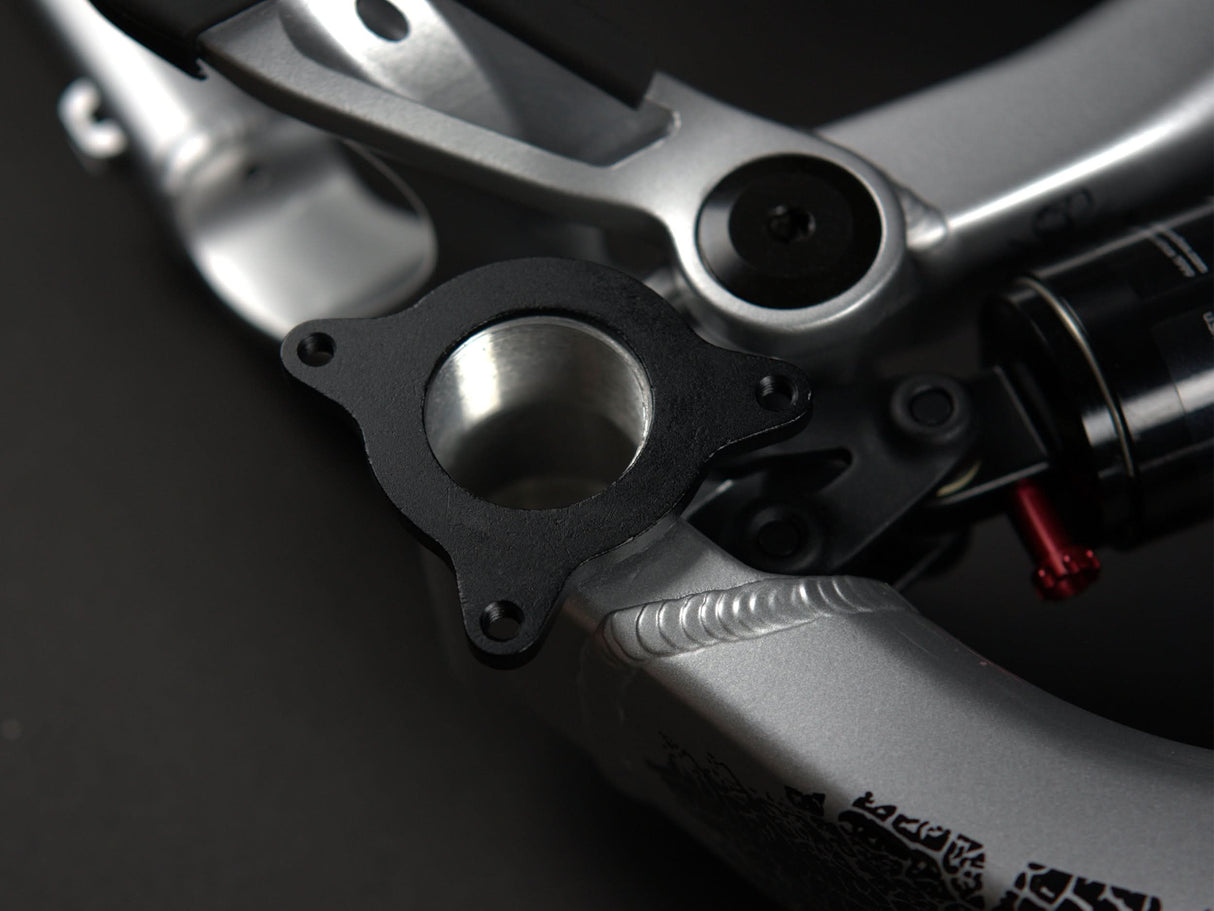 Bolt-on bottom bracket with ISCG05 mount (removable) | RideHub