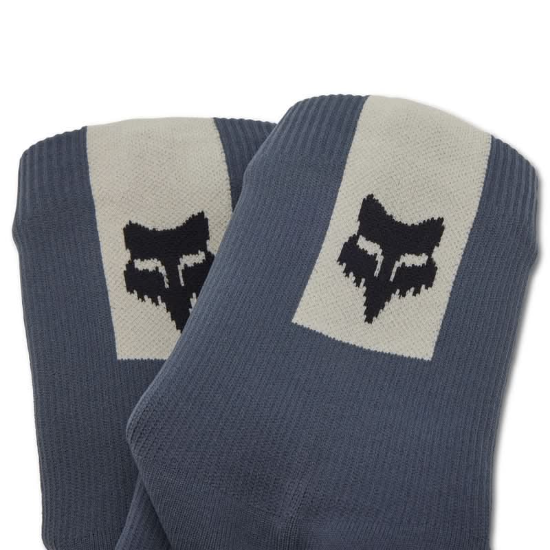 Fox Defend Water Graphite socks | RideHub