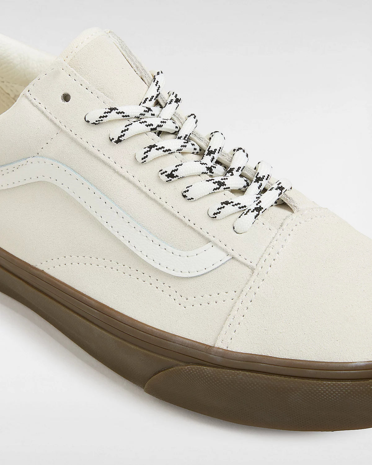 Vans Old Skool Sneakers in Rough Suede Black/Gum | RideHub