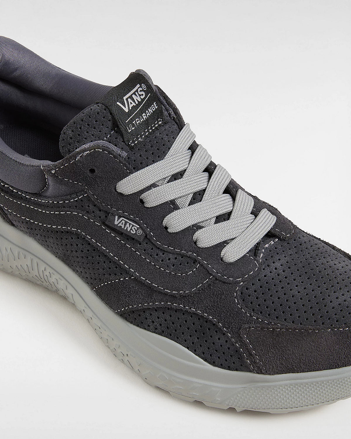 Vans UltraRange Neo VR3 MTE Black/White shoes | RideHub