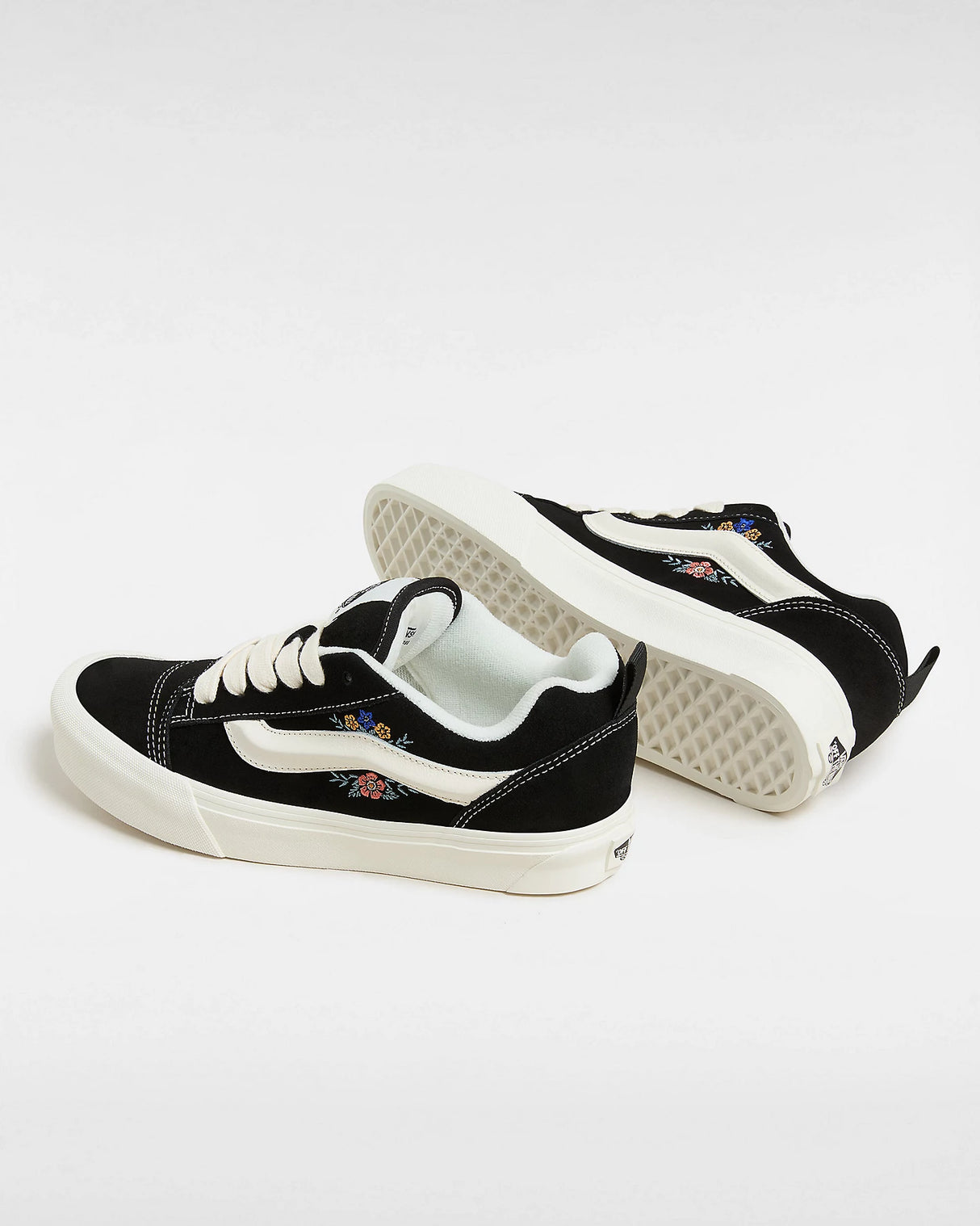 Vans Knu Skool Navy/White shoes | RideHub