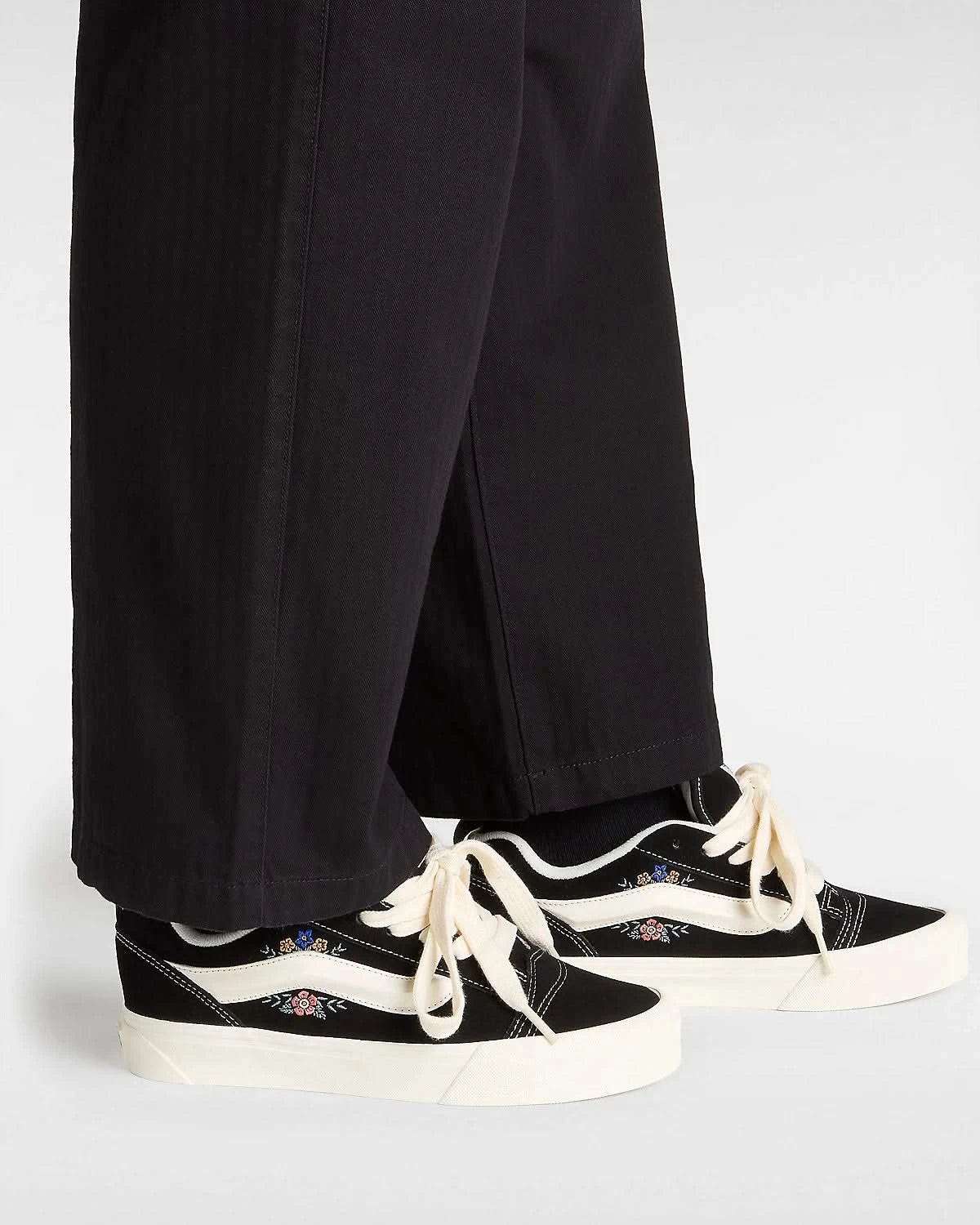 Vans Knu Skool Navy/White shoes | RideHub