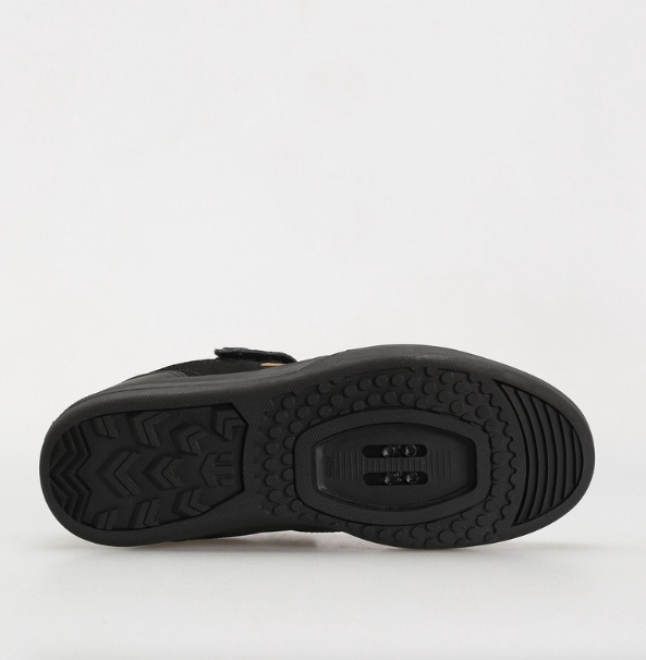Etnies Camber Clip Shoes Black/Gold | RideHub