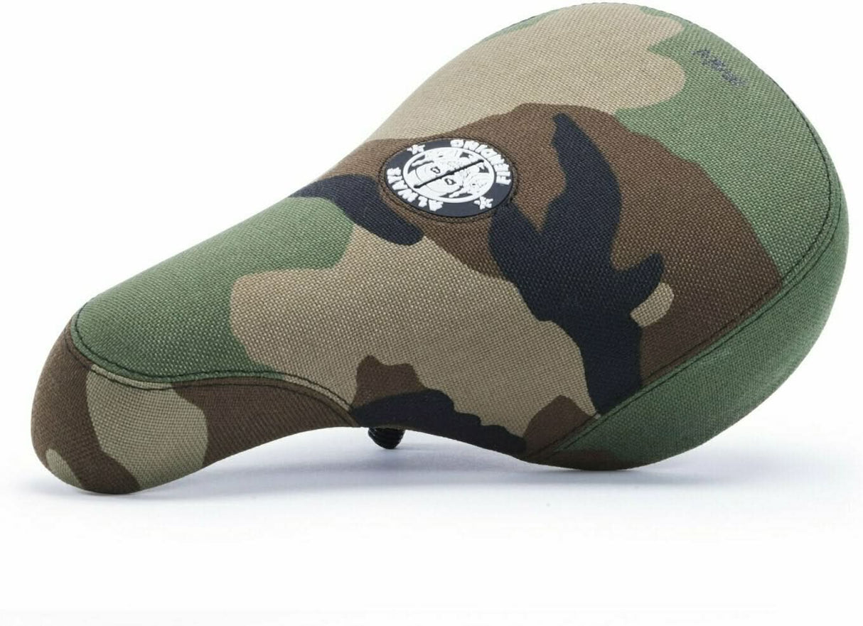 Fiend Reynolds V2 Pivotal BMX saddle | RideHub