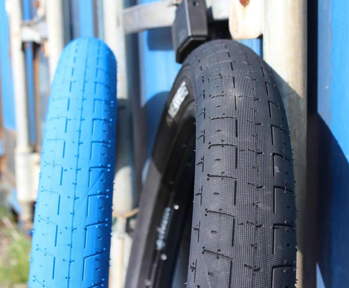 KHE ACME BMX tire 20 x 2.40" | RideHub