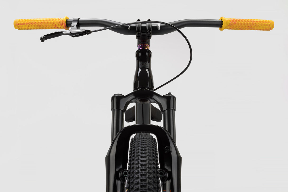 NS Bikes Zircus 26" Black Dirt Bike | RideHub