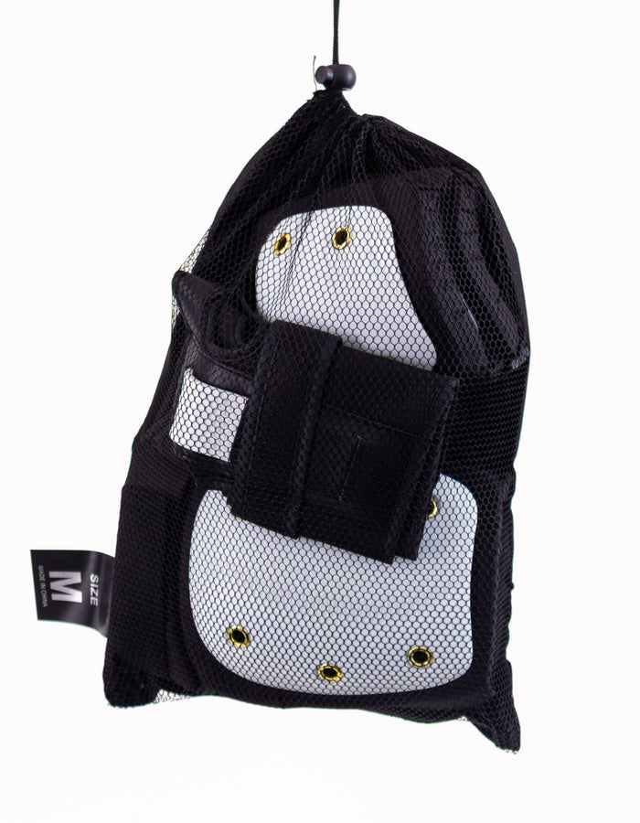 Nervous Protector Set Black White | RideHub