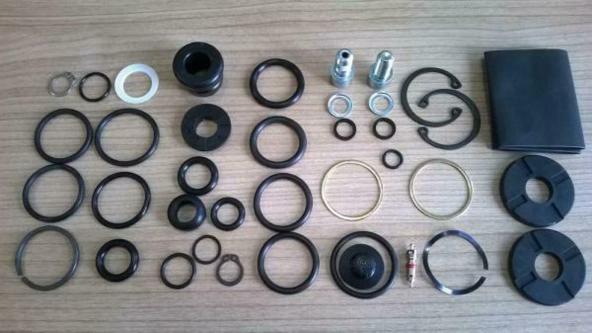 RockShox XC32 / Recon Silver B1 Service Kit – Full Service Solo Air | RideHub