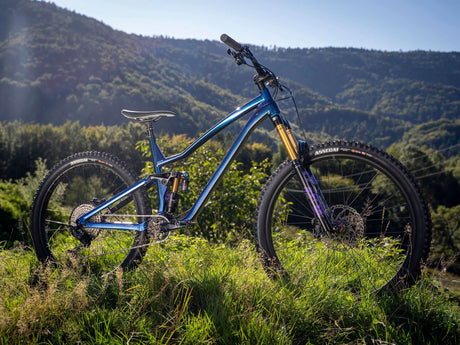 Ile skoku do roweru enduro ma sens?