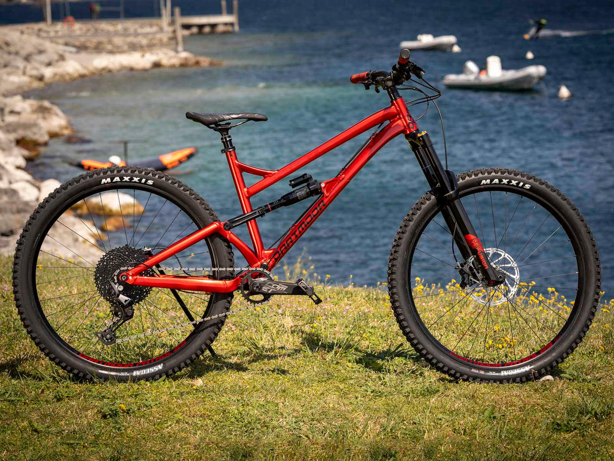 Dartmoor Blackbird Evo 29 Enduro Bike | RideHub