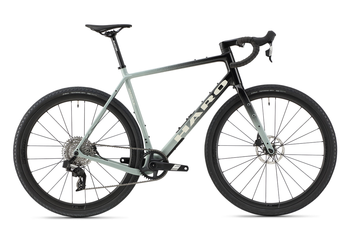 Haro Buzzard Carbon 2 – a gravel bike with a carbon frame and a SRAM Apex drivetrain