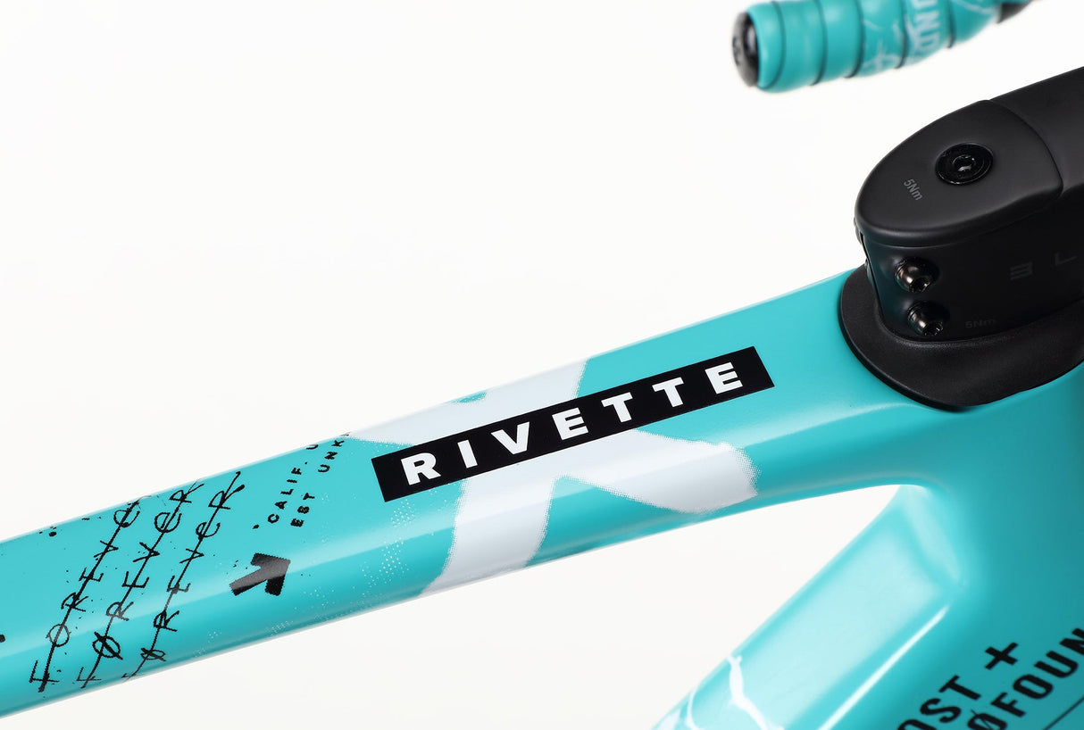 Rivette Carbon Top Shelf – Carbon Fiber Racing Machine | Ride Hub