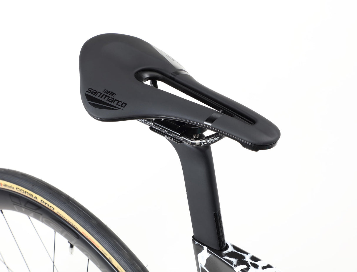 Rivette Carbon Top Shelf – Carbon Fiber Racing Machine | Ride Hub